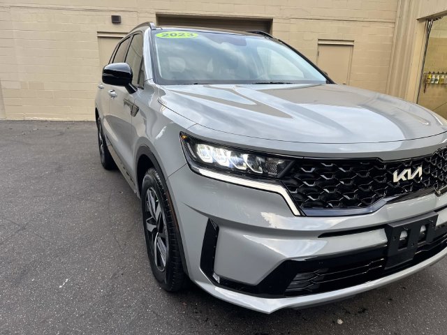 Used 2023 Kia Sorento EX SUV