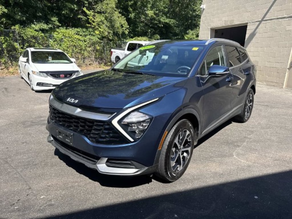 Used 2023 Kia Sportage Hybrid EX SUV