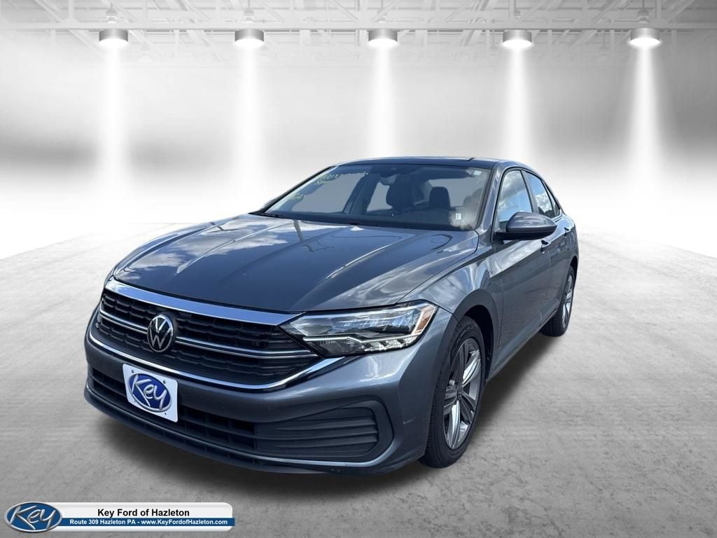 Used 2024 Volkswagen Jetta 1.5T SE Sedan