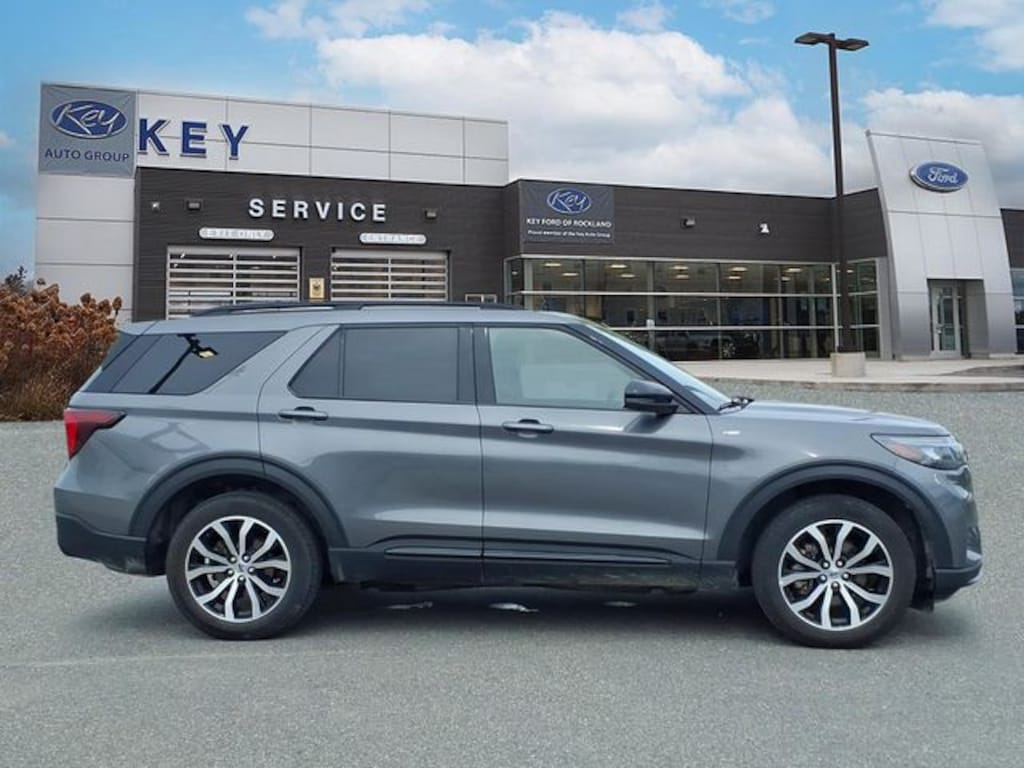 Certified 2025 Ford Explorer ST-Line SUV