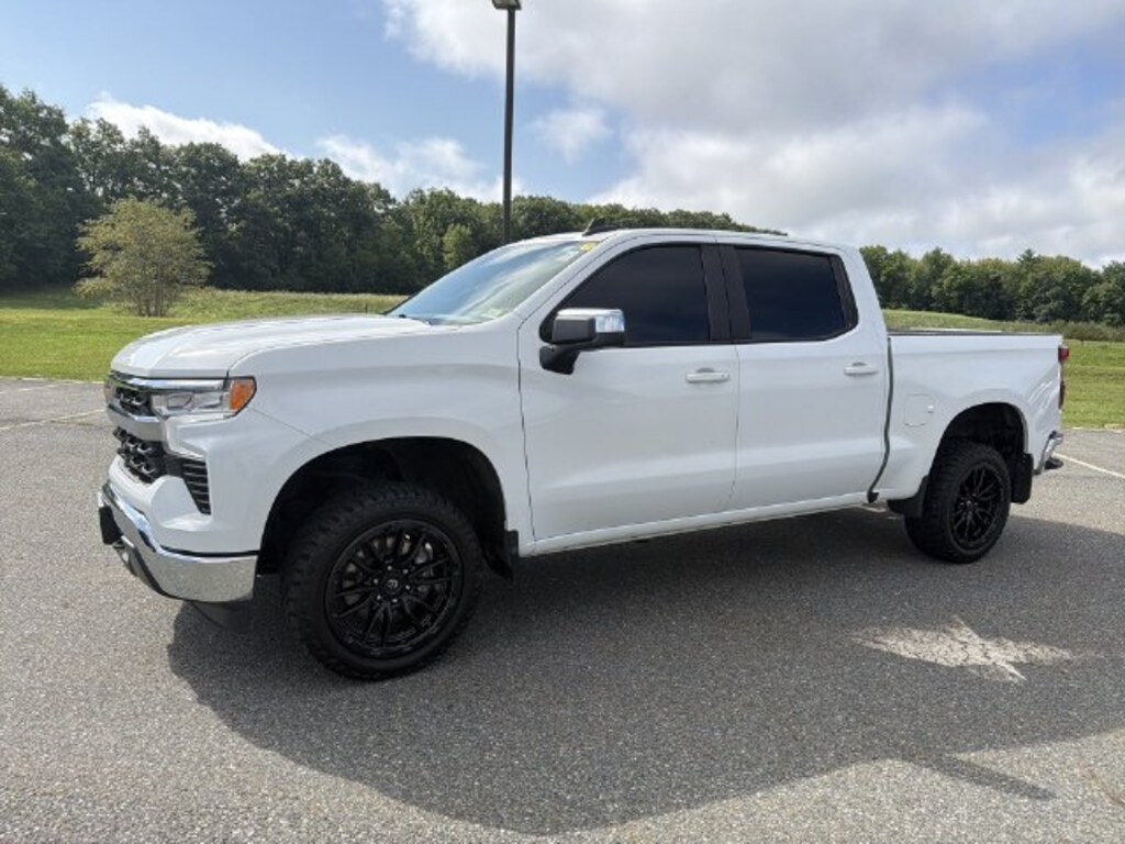Used 2023 Chevrolet Silverado 1500 LT Truck