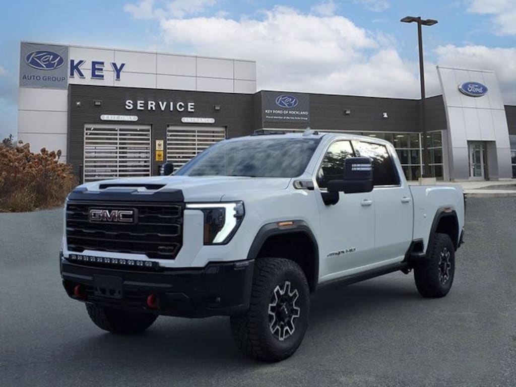 Used 2025 GMC Sierra 2500HD AT4X Truck