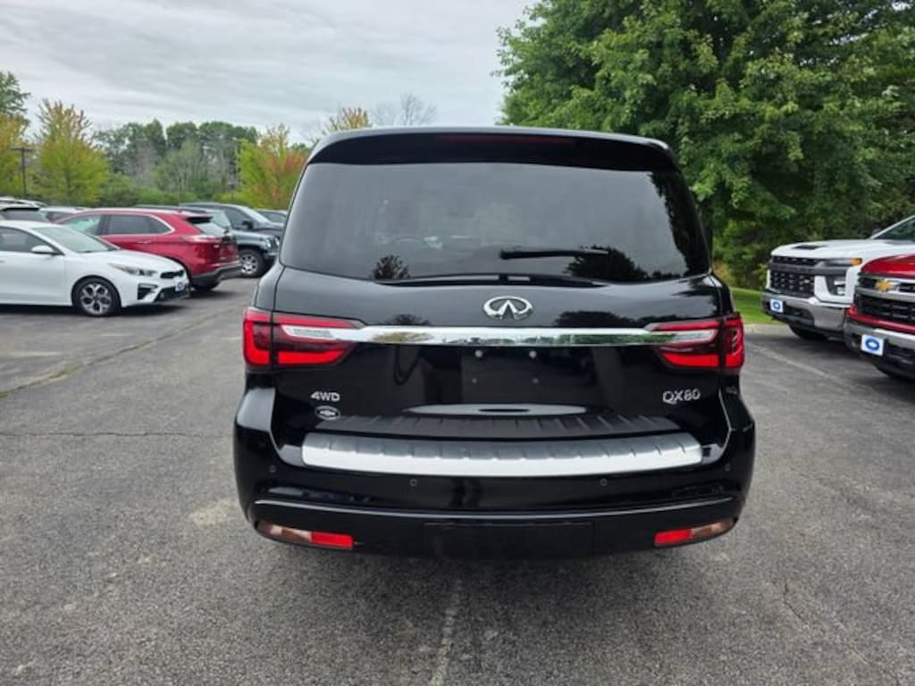 Used 2022 INFINITI QX80 Luxe