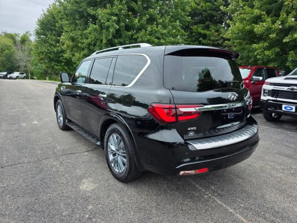 Used 2022 INFINITI QX80 Luxe