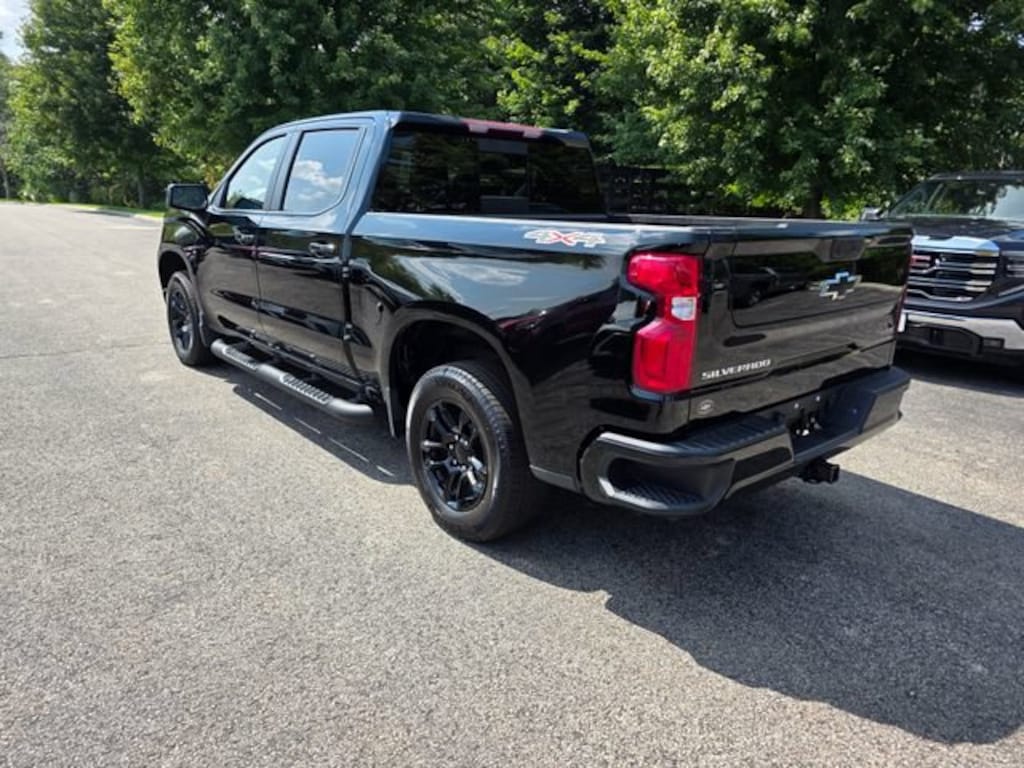 Used 2025 Chevrolet Silverado 1500 RST Truck