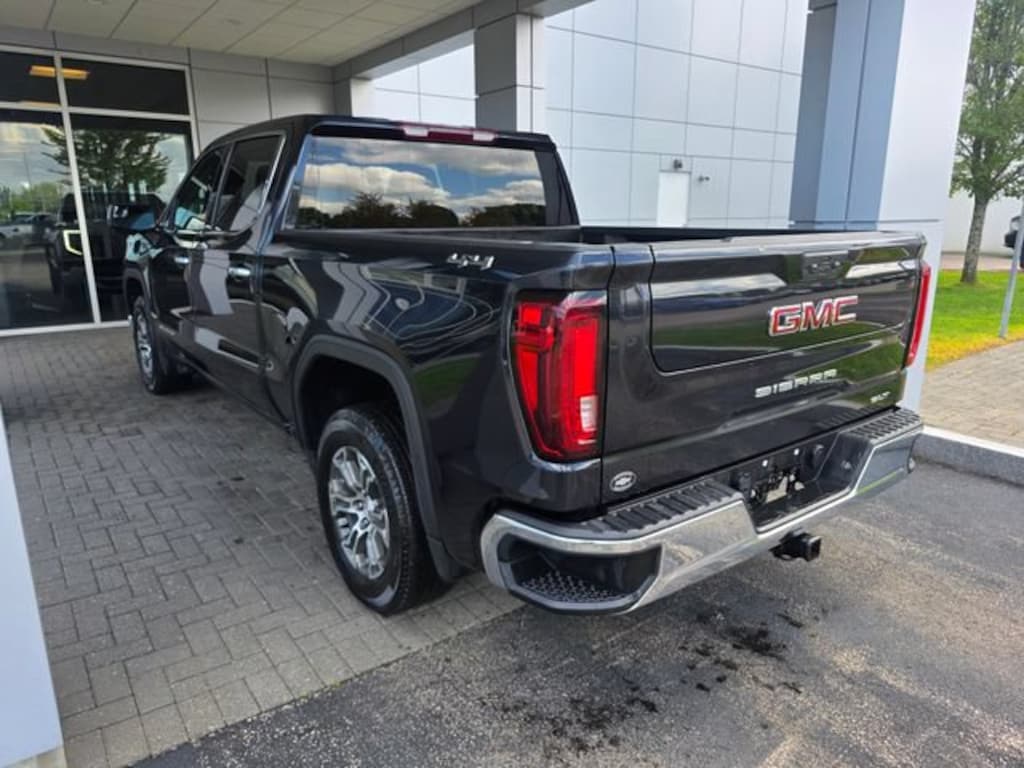 Used 2025 GMC Sierra 1500 SLT Truck