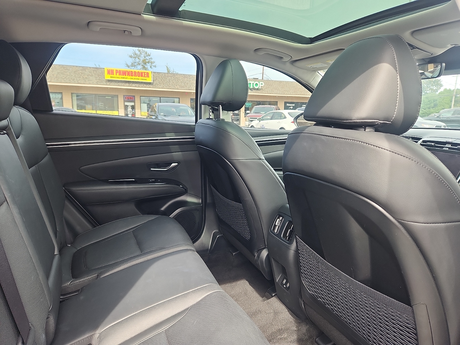 2023 Hyundai Tucson Limited - Photo 28
