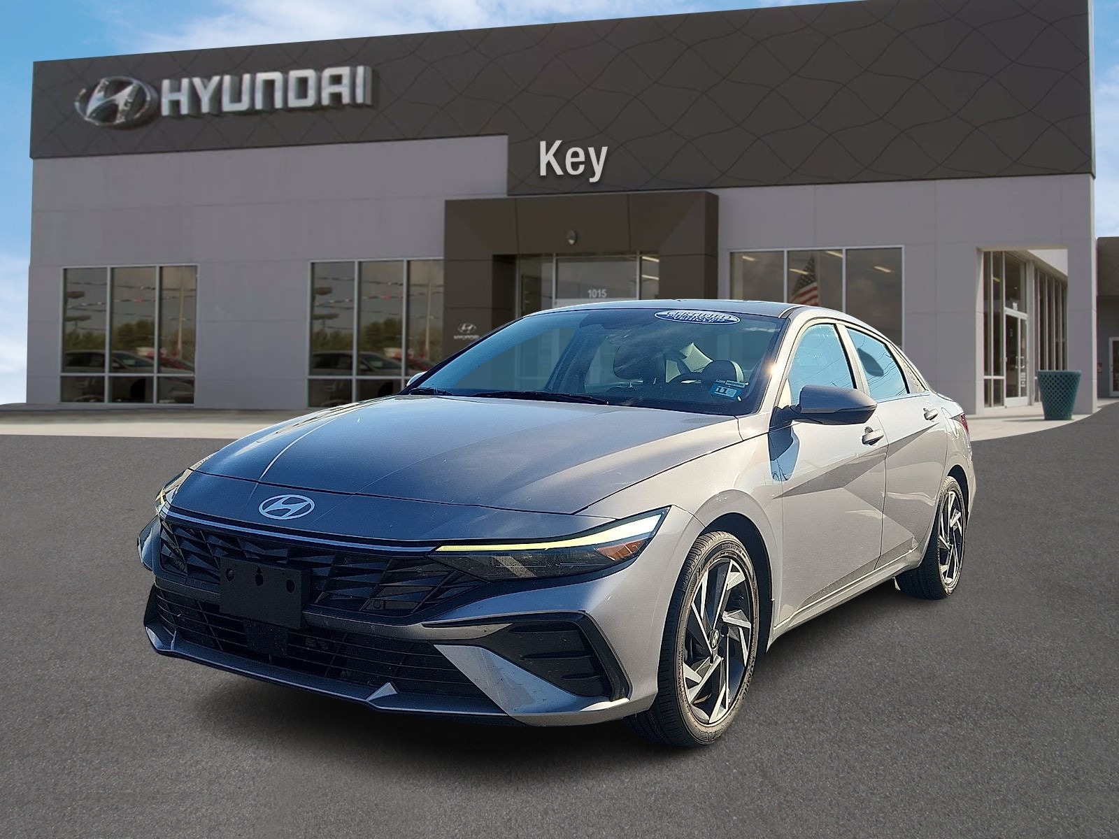 2025 Hyundai Elantra Limited - Photo 7