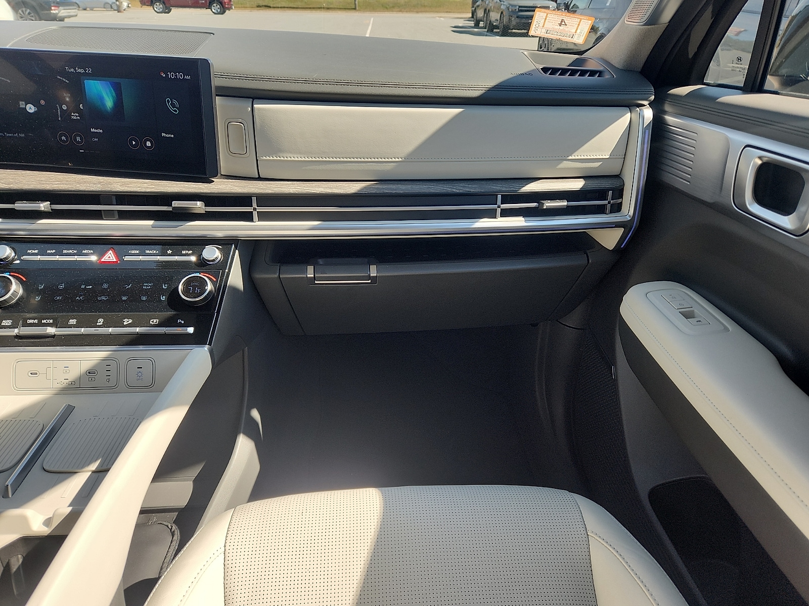 2024 Hyundai Santa Fe Limited - Photo 11