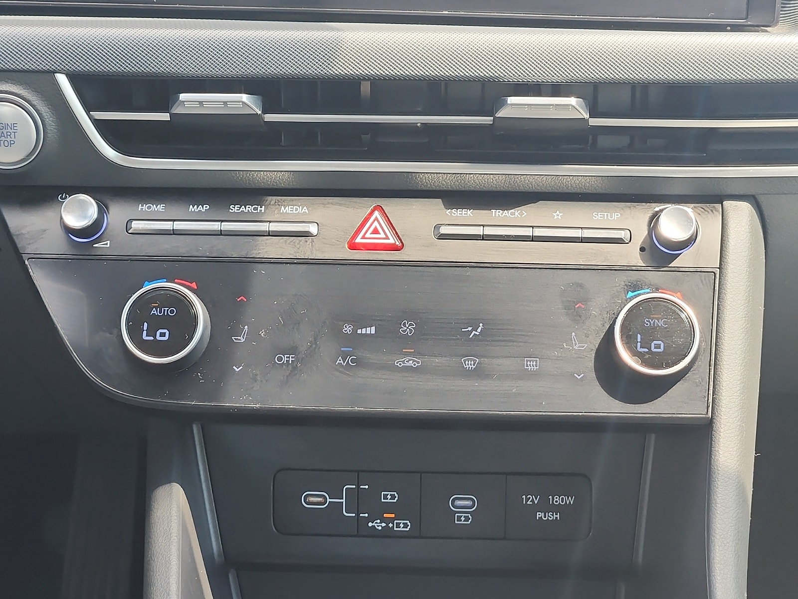 2024 Hyundai Sonata SEL - Photo 17