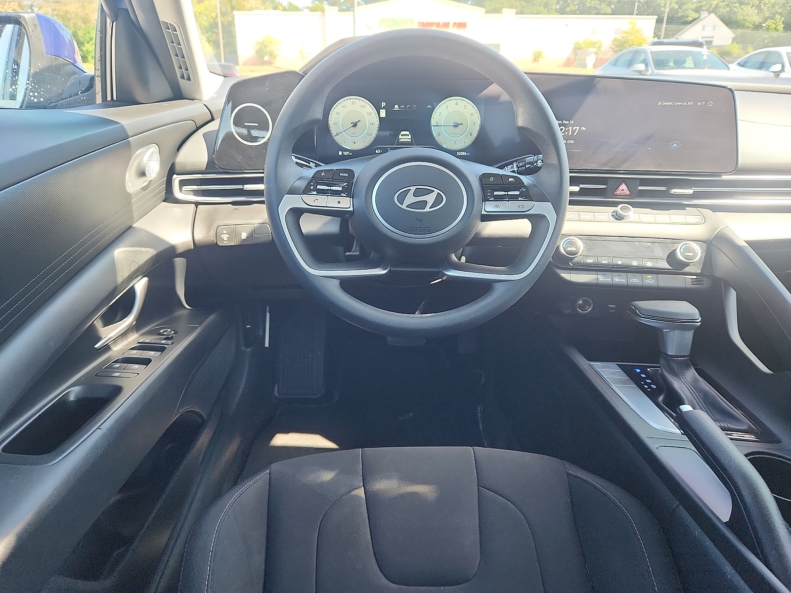 2024 Hyundai Elantra SEL - Photo 10