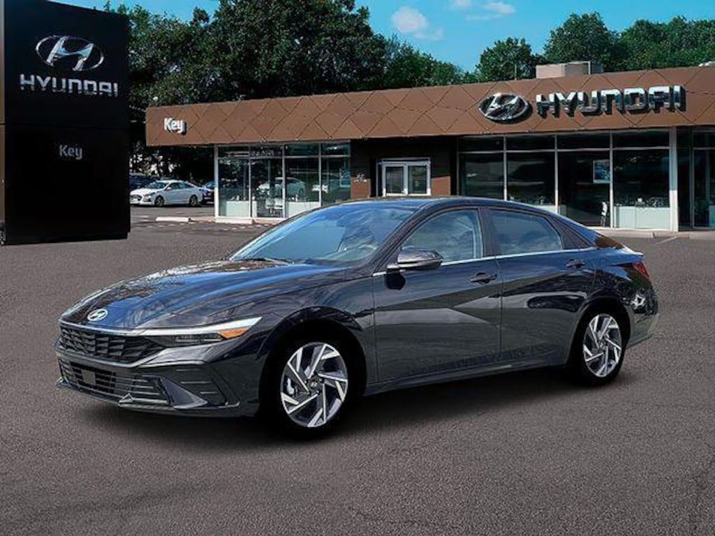 New 2026 Hyundai Elantra Limited Sedan