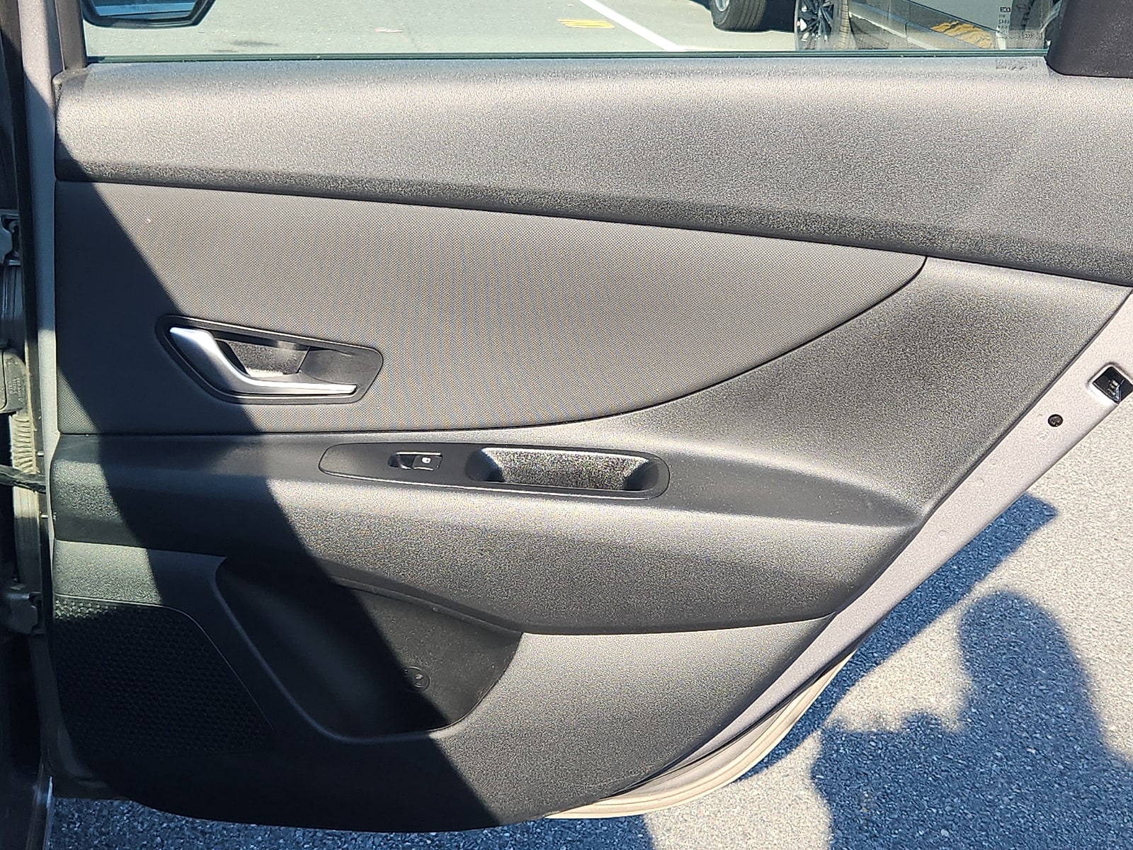 2025 Hyundai Elantra Limited - Photo 31