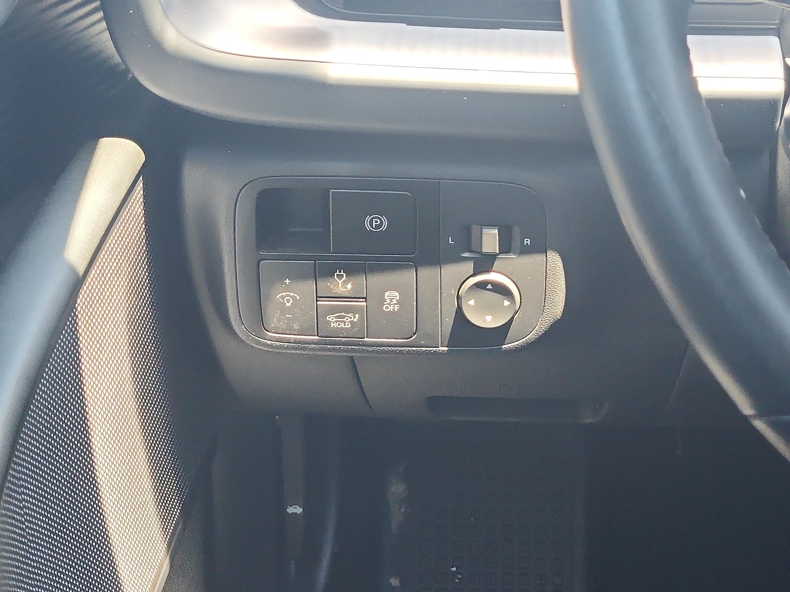 2025 Hyundai IONIQ 6 SE - Photo 11