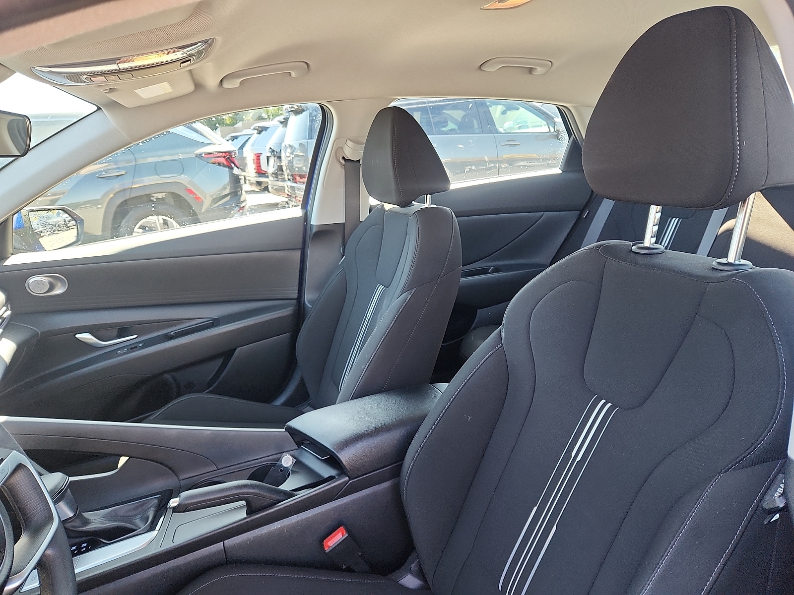 2024 Hyundai Elantra SEL - Photo 22