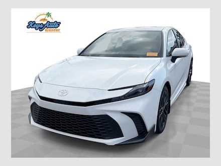 2025 Toyota Camry SE Sedan