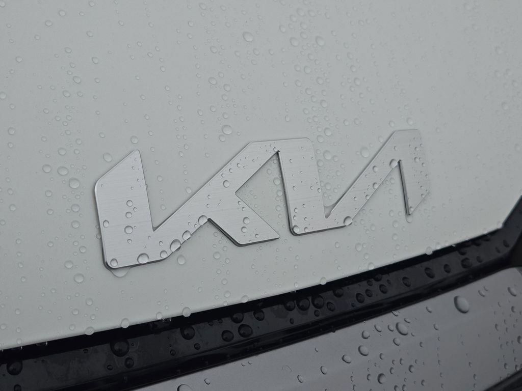 New 2026 Kia Sportage Hybrid EX SUV