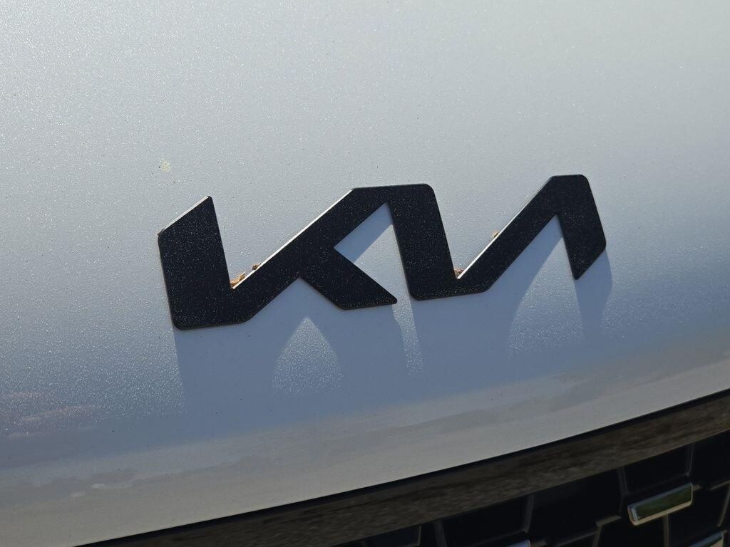 New 2026 Kia Carnival SX Van Passenger Van