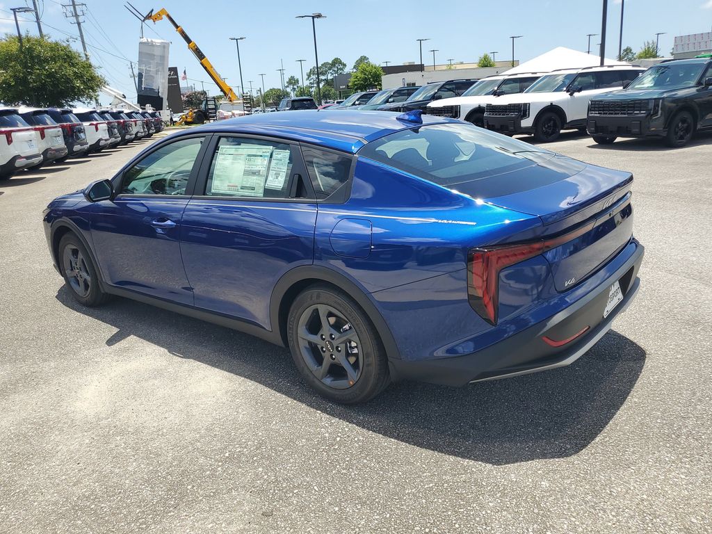 New 2026 Kia K4 LXS Sedan