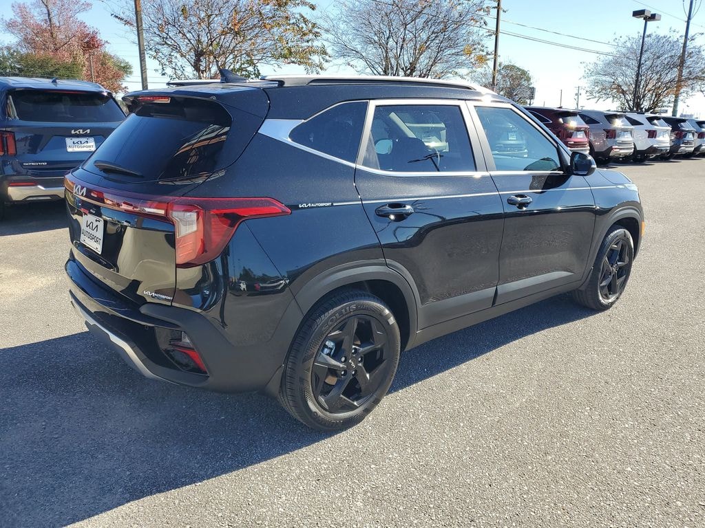New 2026 Kia Seltos EX SUV