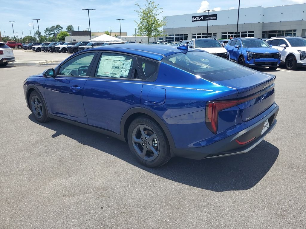 New 2026 Kia K4 LXS Sedan