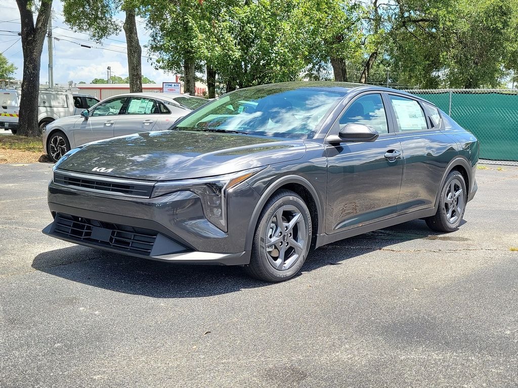 New 2026 Kia K4 LXS Sedan