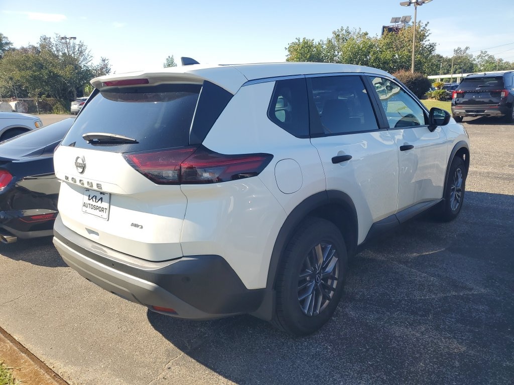 Used 2023 Nissan Rogue S SUV