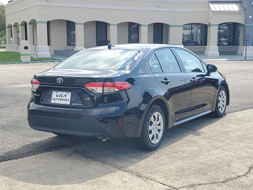 Used 2024 Toyota Corolla LE Sedan