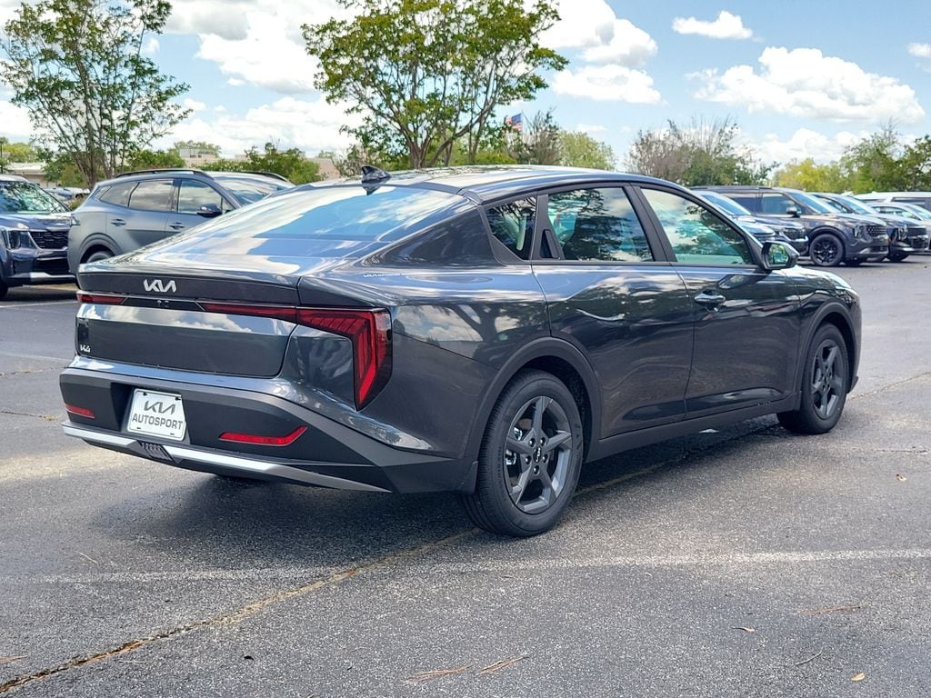 New 2026 Kia K4 LXS Sedan
