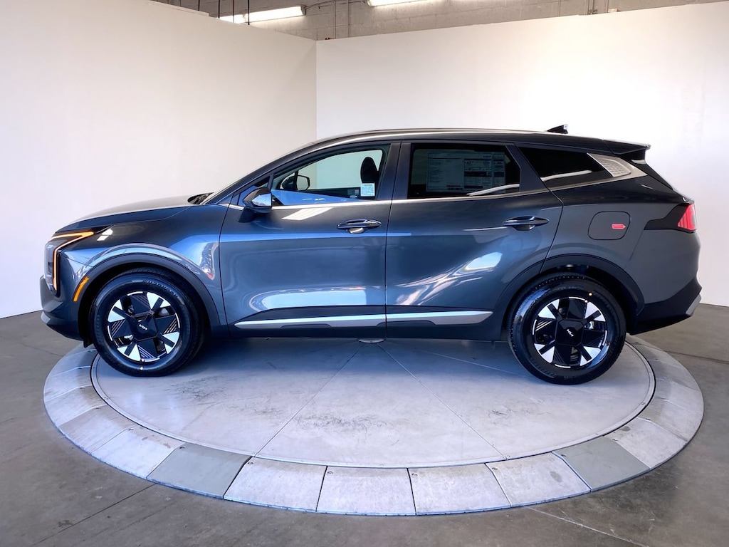 New 2026 Kia Sportage Hybrid LX SUV
