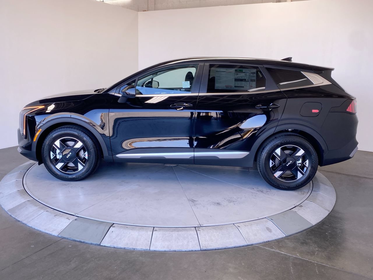 New 2027 Kia Sportage LX SUV