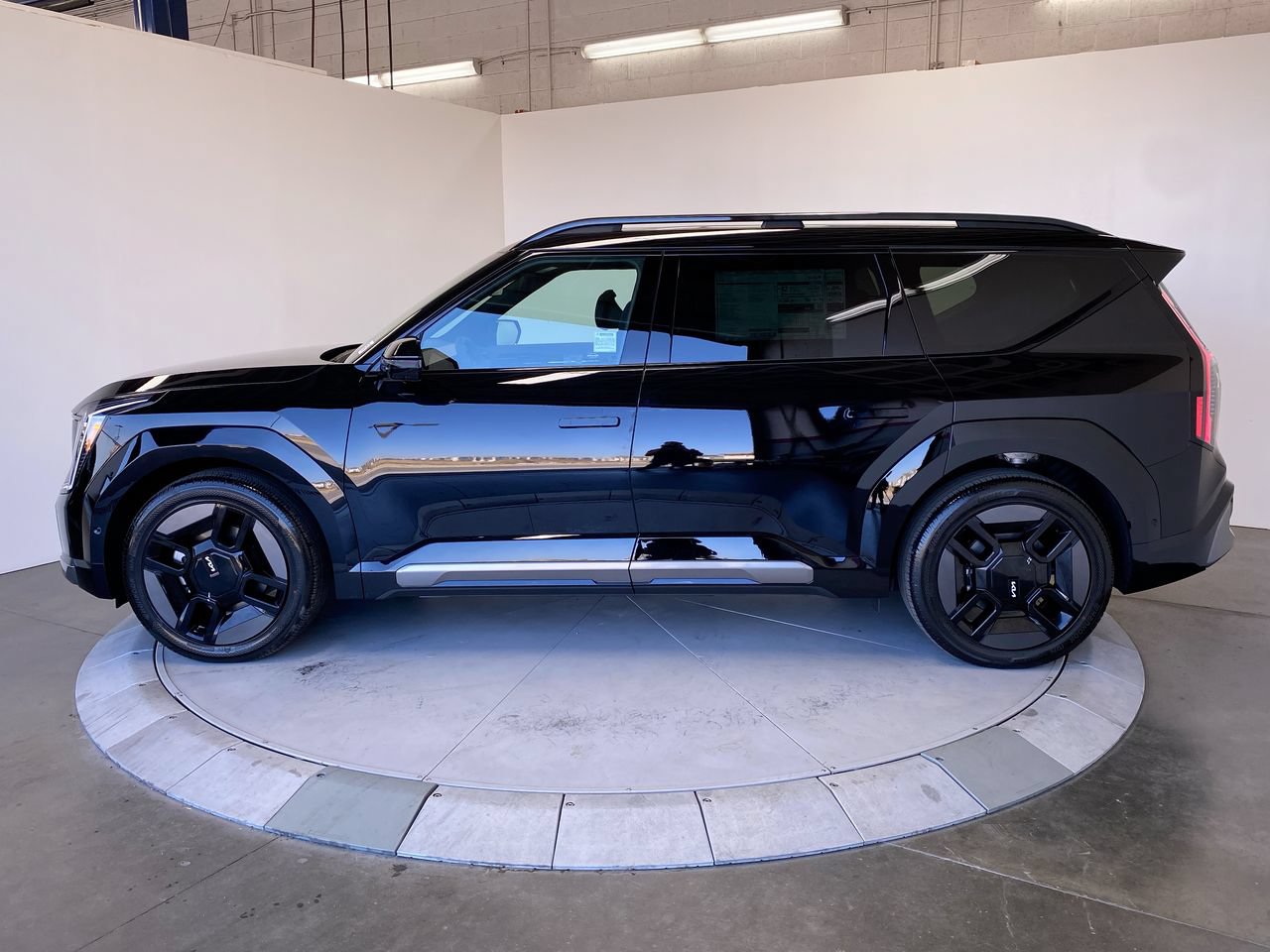 New 2026 Kia EV9 GT-Line SUV