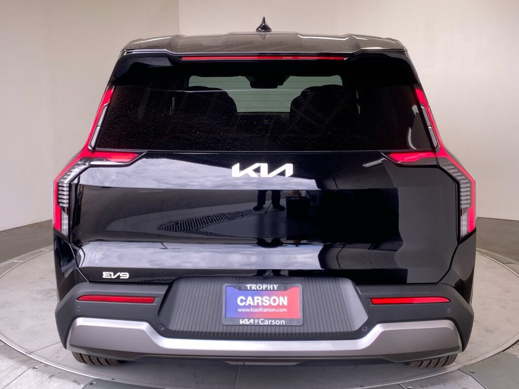 New 2026 Kia EV9 Light Long Range SUV