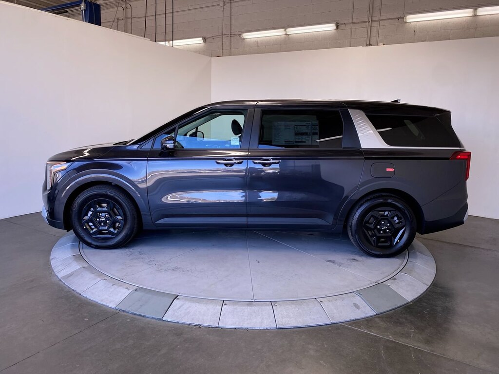 New 2027 Kia Carnival LXS Van Passenger Van