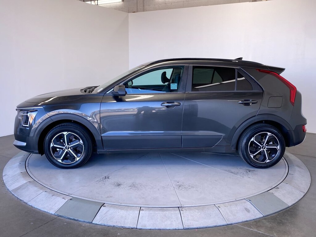 Certified 2025 Kia Niro LX LX FWD