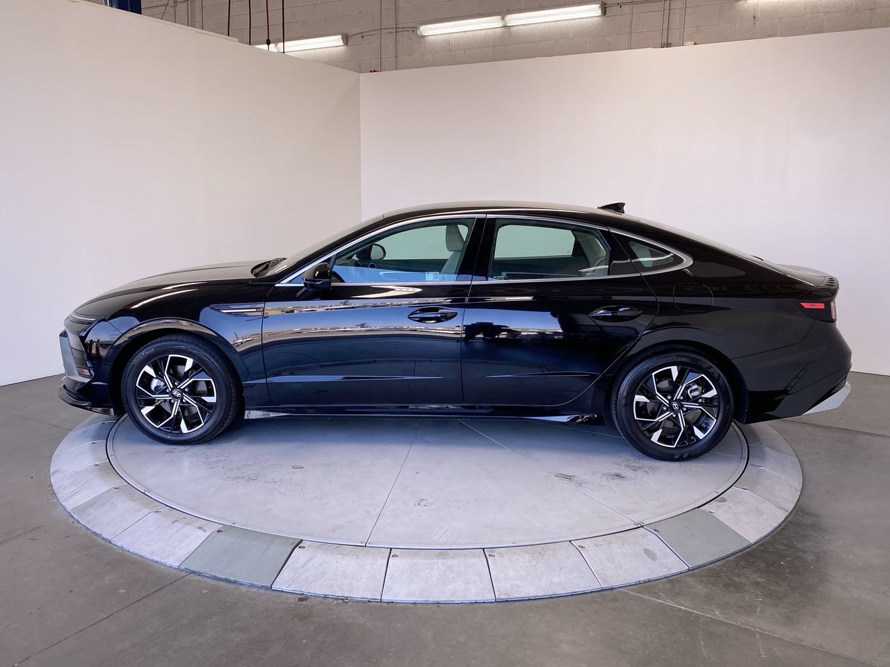 Used 2025 Hyundai Sonata SEL SEL FWD