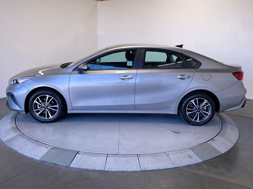 Certified 2024 Kia Forte LXS LXS IVT