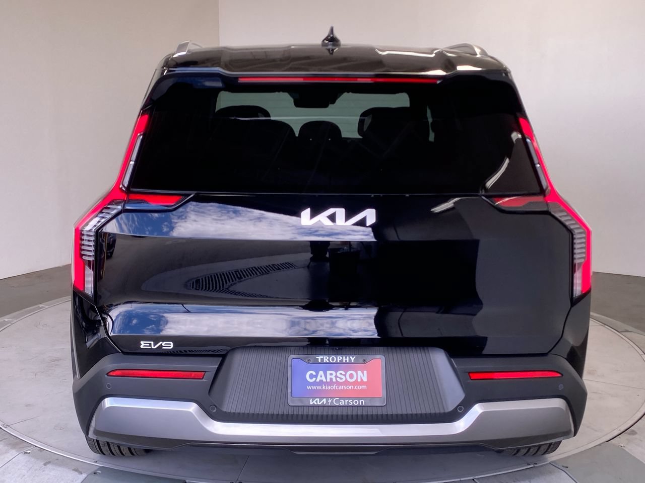 New 2026 Kia EV9 Wind SUV