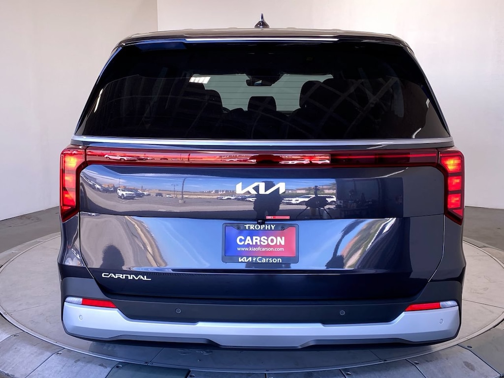 New 2027 Kia Carnival LXS Van Passenger Van