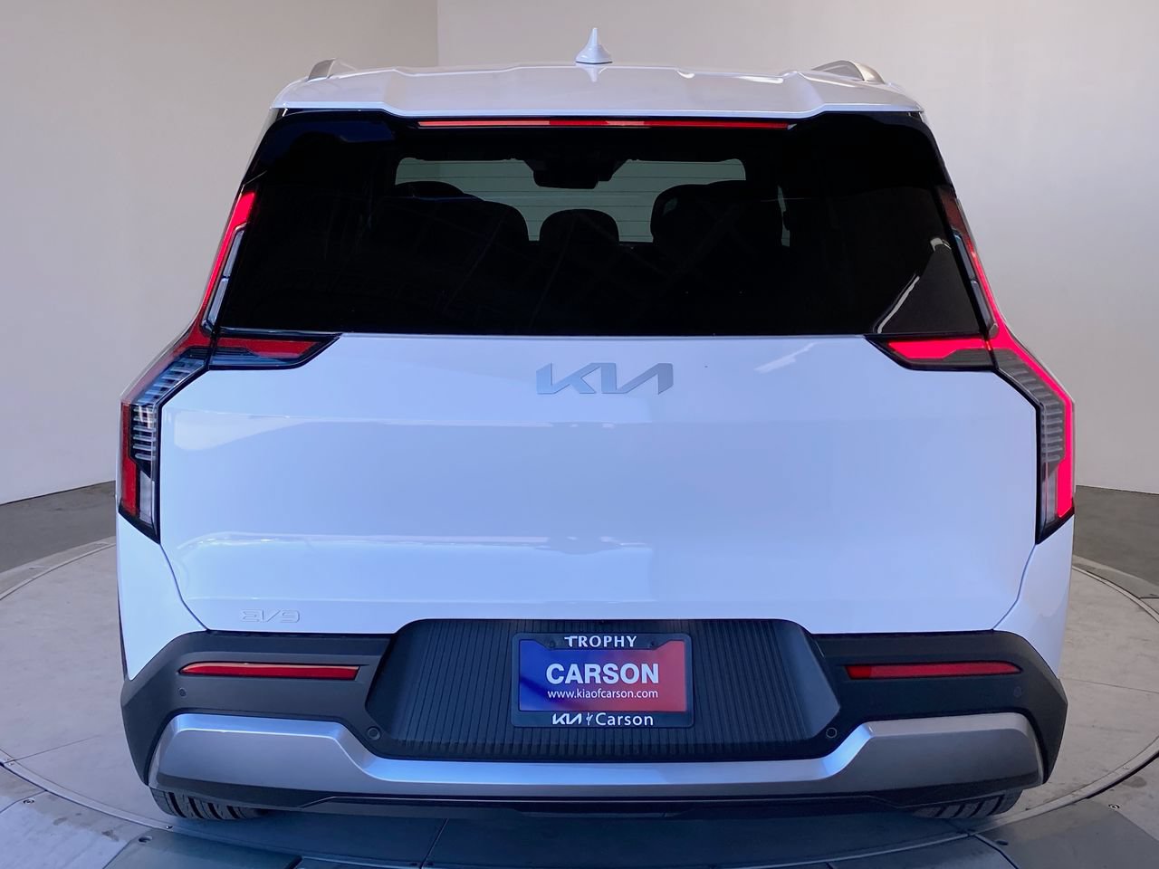 New 2026 Kia EV9 Wind SUV