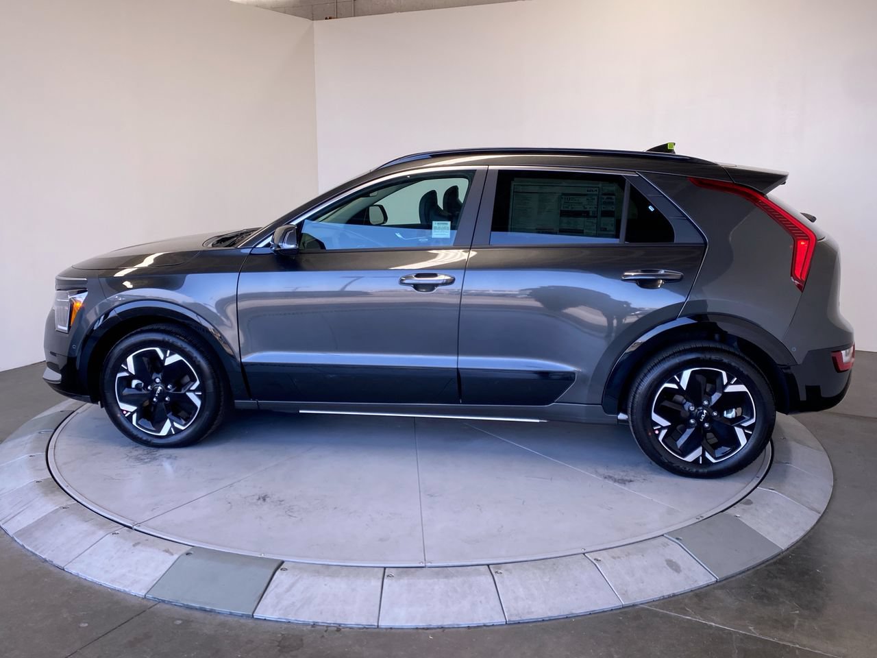New 2026 Kia Niro EV Wave SUV