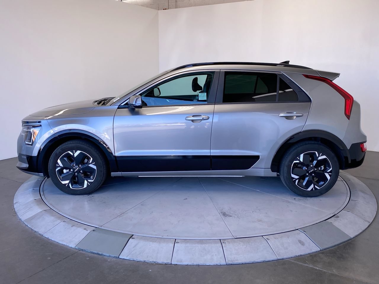 Certified 2024 Kia Niro EV Wind Wind