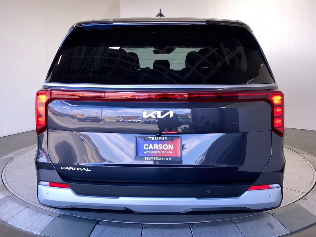 New 2027 Kia Carnival LXS Van Passenger Van