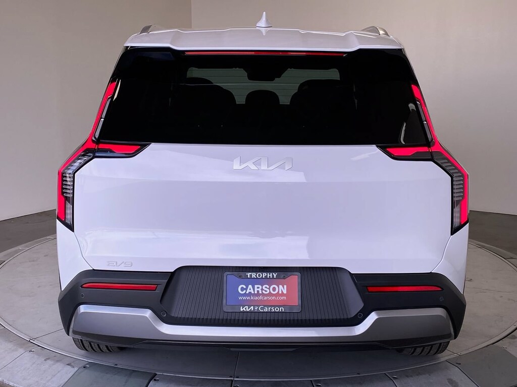 New 2026 Kia EV9 Wind SUV
