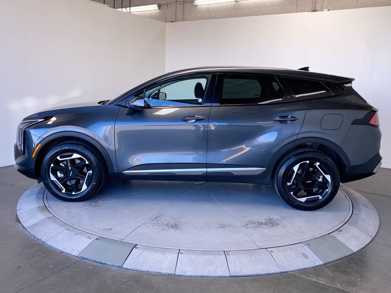 Certified 2026 Kia Sportage Hybrid S S AWD