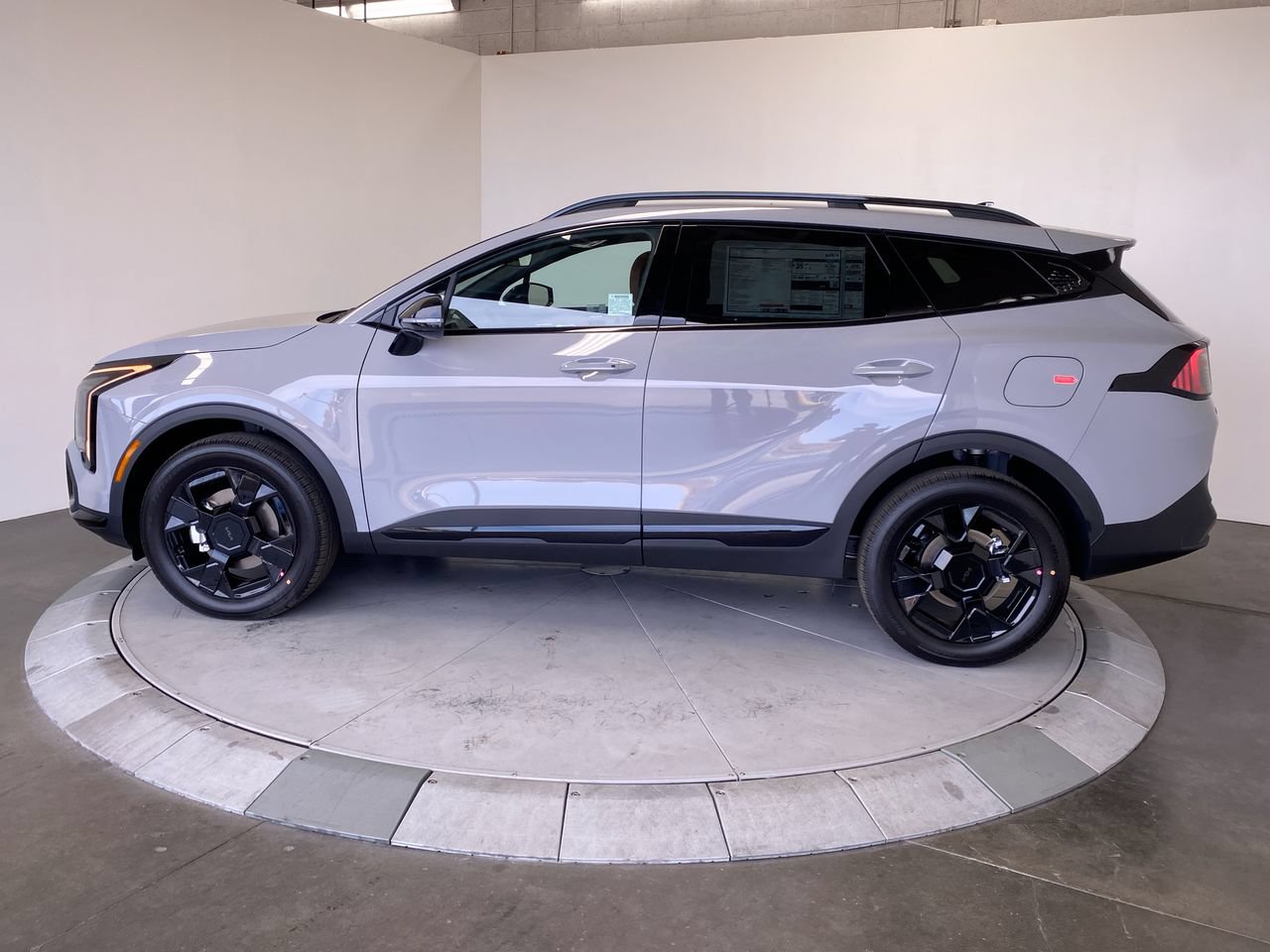 New 2027 Kia Sportage Hybrid X-Line SUV