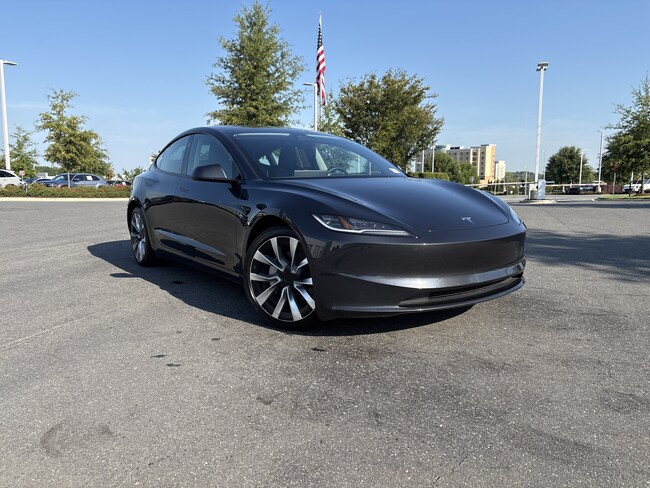 2025 Tesla Model 3 Long Range Sedan