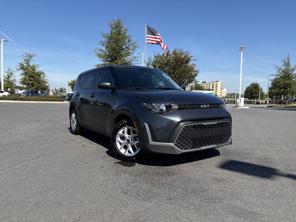 Certified 2025 Kia Soul LX Hatchback