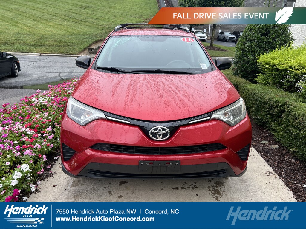 Used 2016 Toyota RAV4 LE SUV