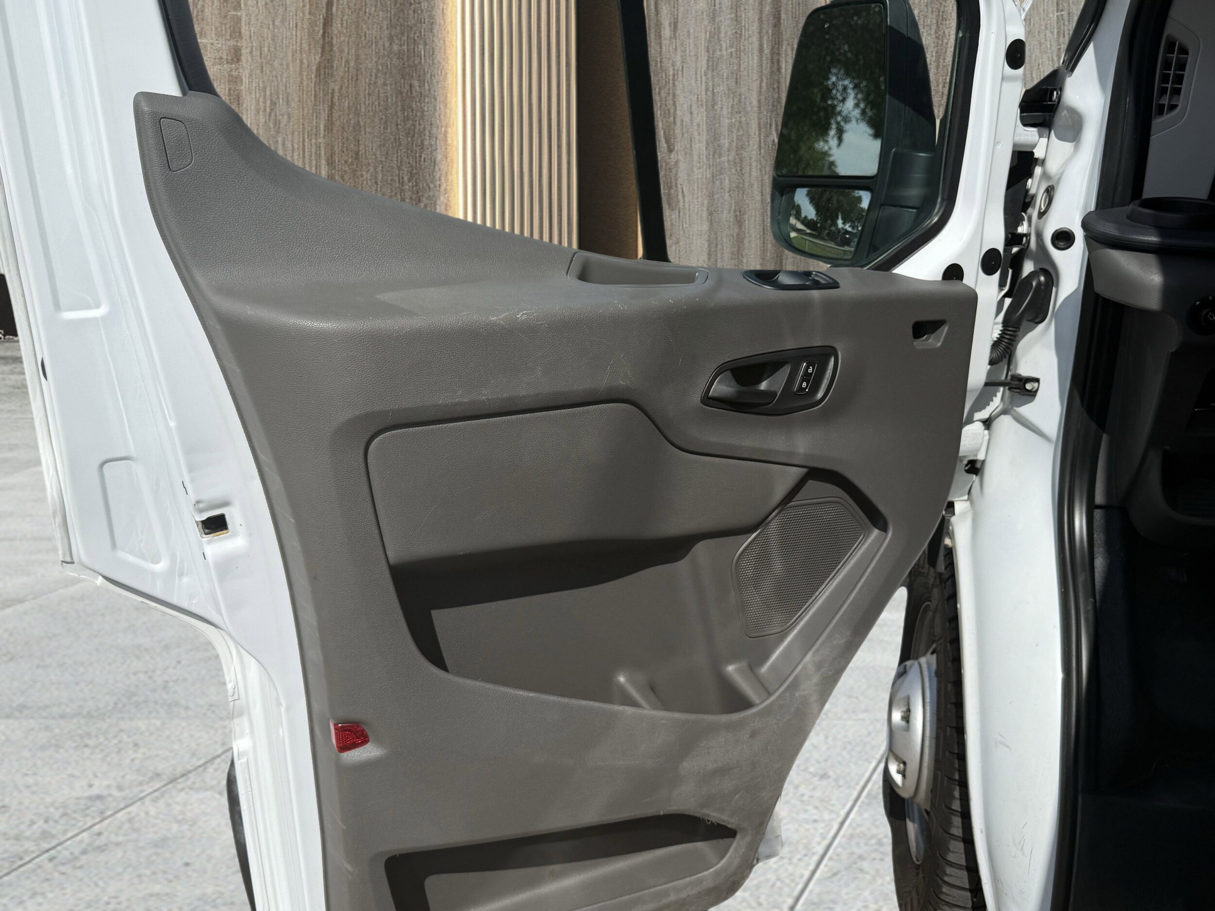 2023 Ford Transit Passenger Van XL - Photo 34